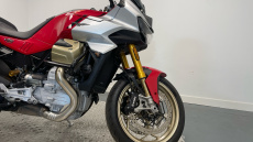 Moto Guzzi V100 Mandello S E5+ (25MY)